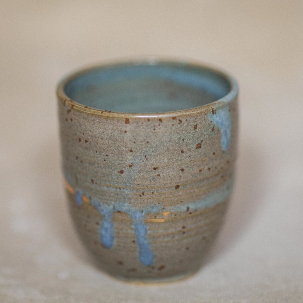 03 drinking vessel 3 keramik ton blau handgefertigt brsg